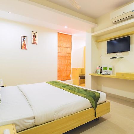 Oriva Vinflora Residency - Nr Lv Prasad Hospital, Banjara Hills Hotel Hyderabad Eksteriør billede