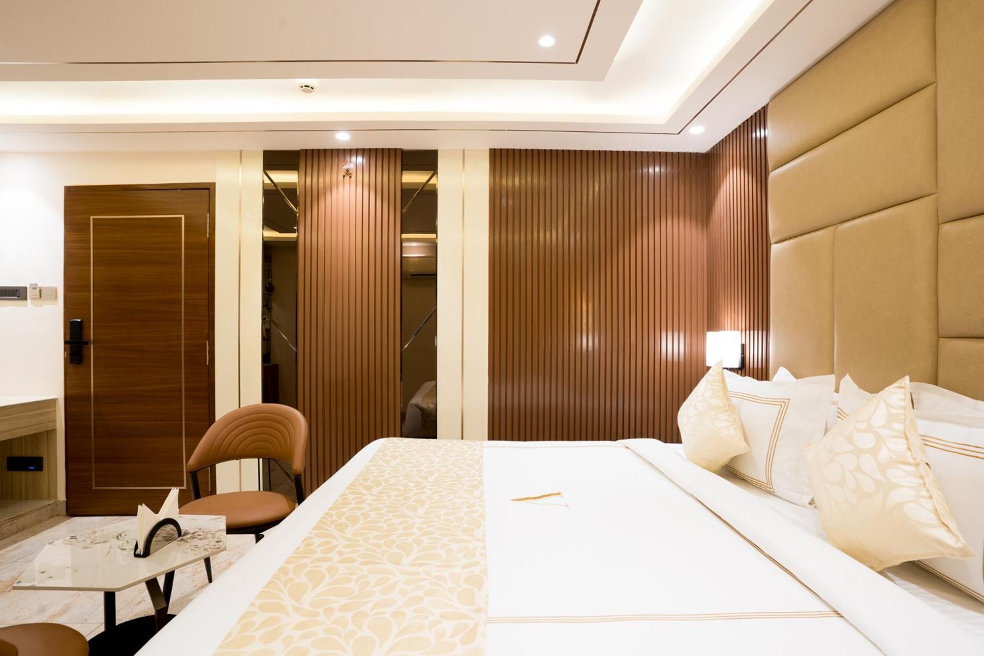 Oriva Vinflora Residency - Nr Lv Prasad Hospital, Banjara Hills Hotel Hyderabad Eksteriør billede