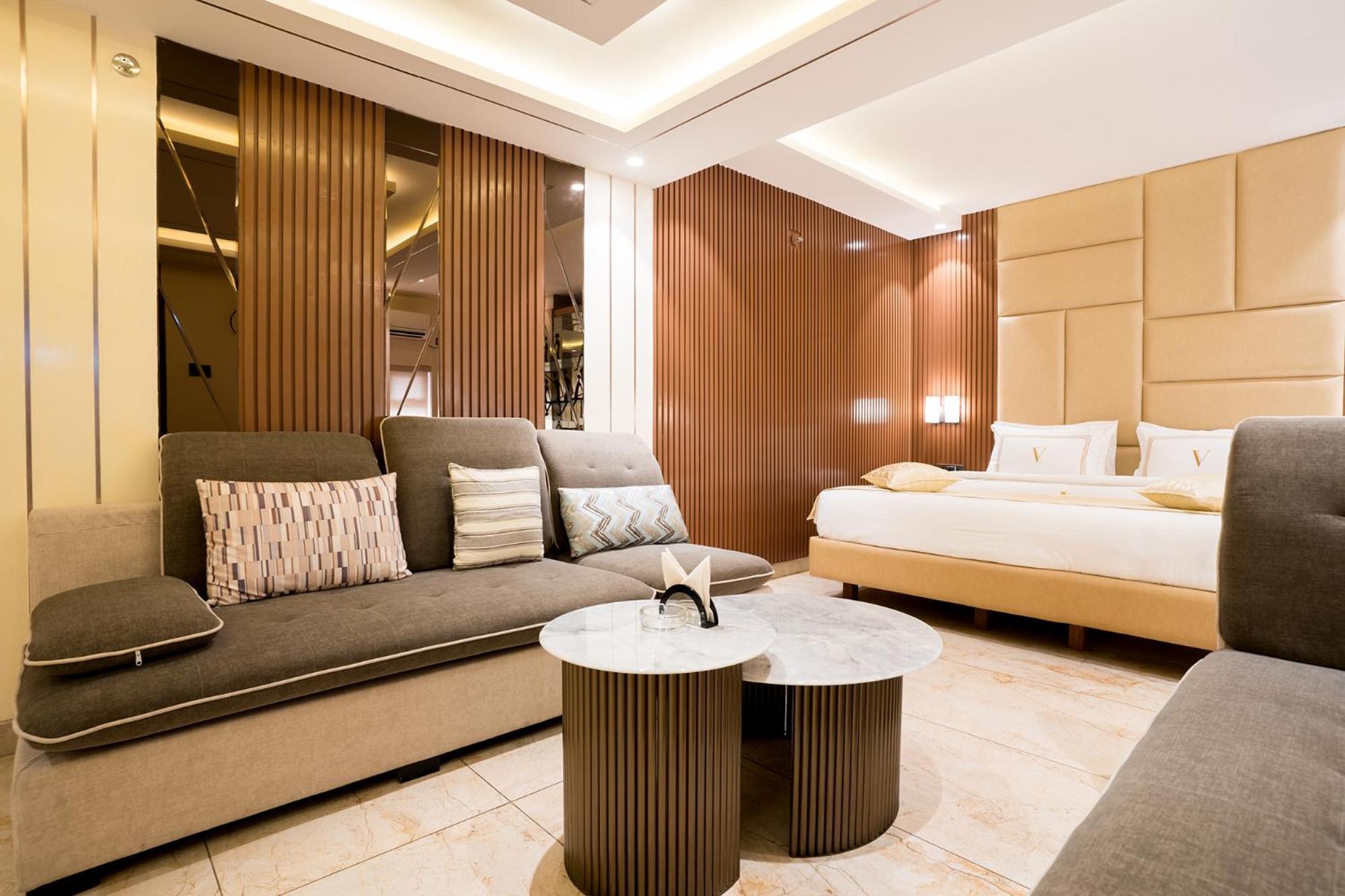 Oriva Vinflora Residency - Nr Lv Prasad Hospital, Banjara Hills Hotel Hyderabad Eksteriør billede