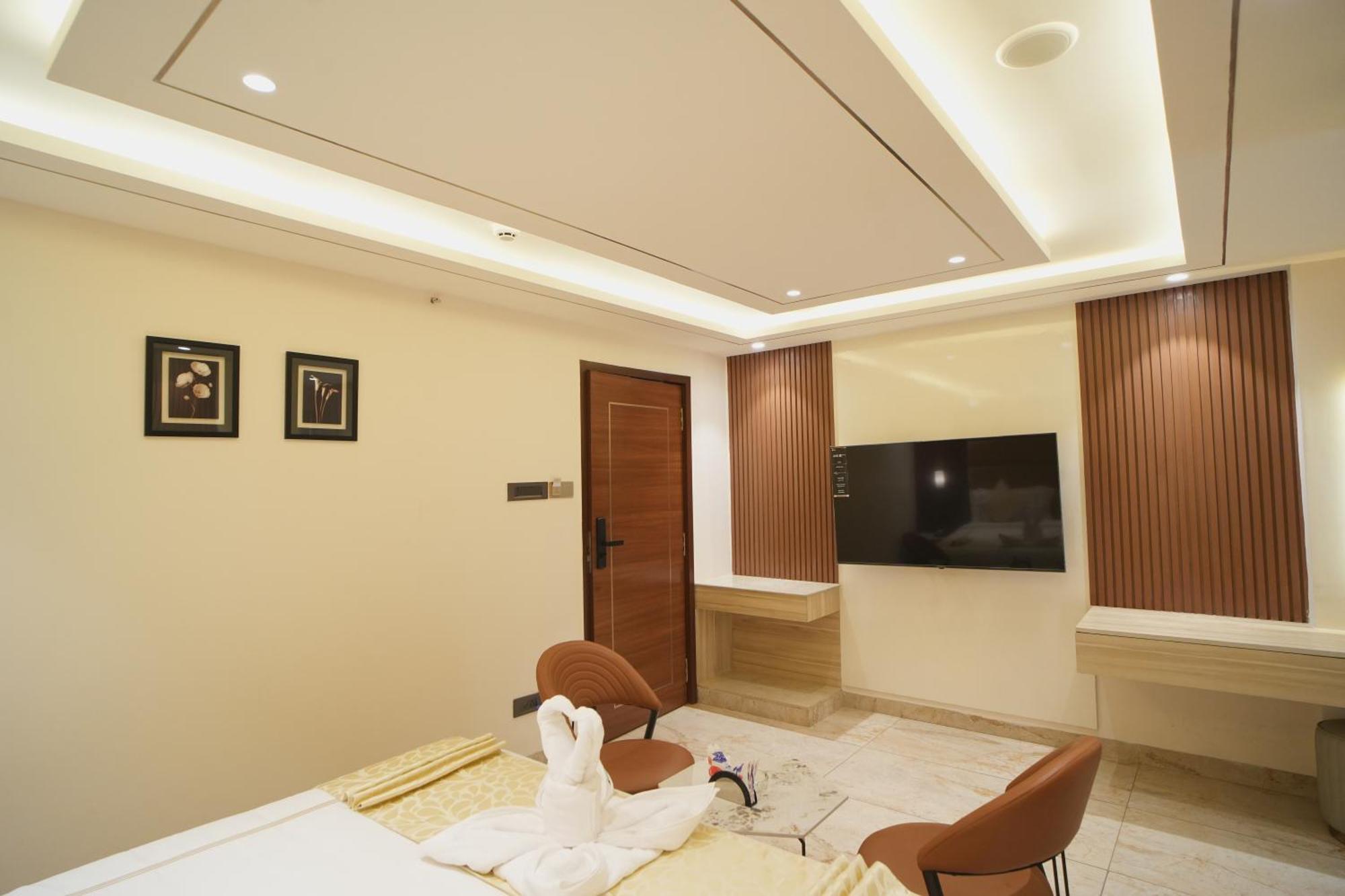 Oriva Vinflora Residency - Nr Lv Prasad Hospital, Banjara Hills Hotel Hyderabad Eksteriør billede