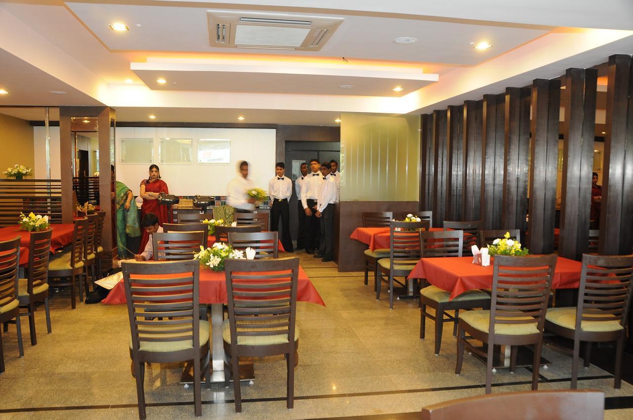 Oriva Vinflora Residency - Nr Lv Prasad Hospital, Banjara Hills Hotel Hyderabad Eksteriør billede